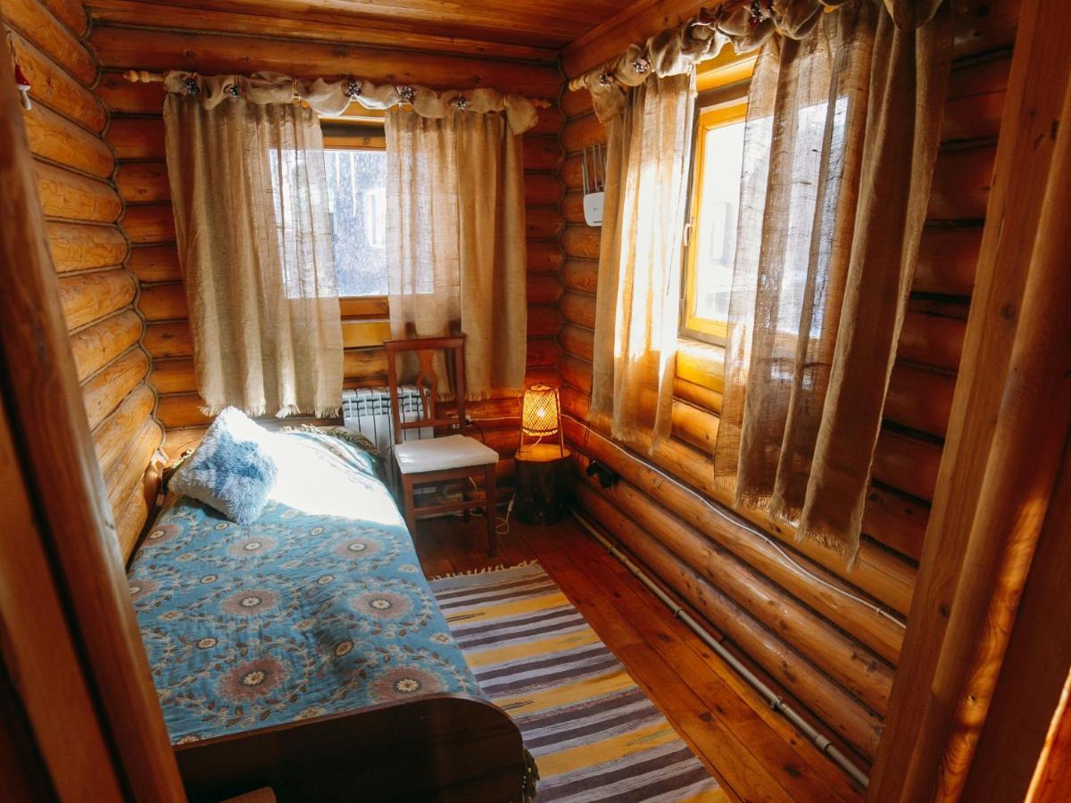 Namaste Shalle 2000M Hotel Alma-Ata Buitenkant foto